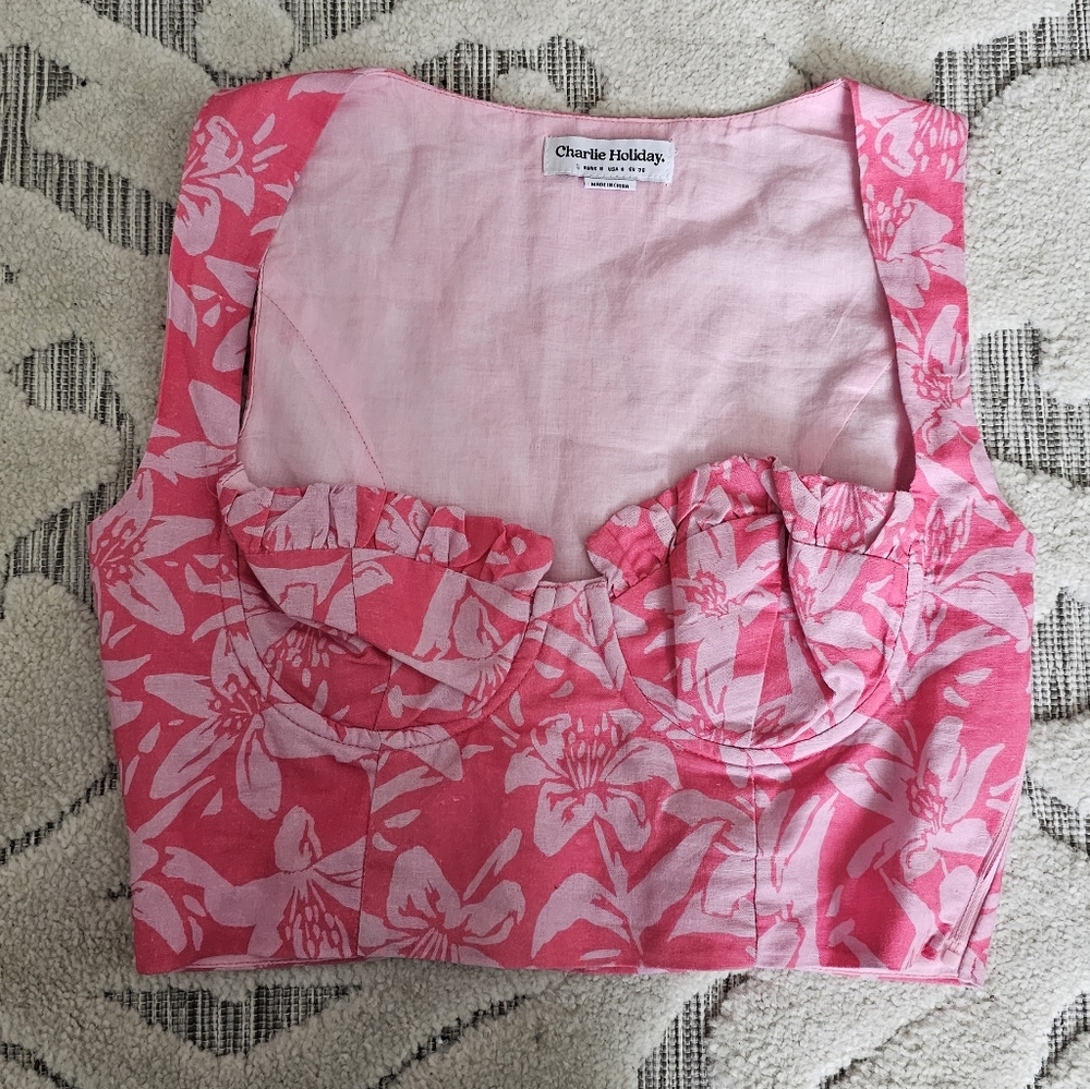 Charlie holiday floral crop top
